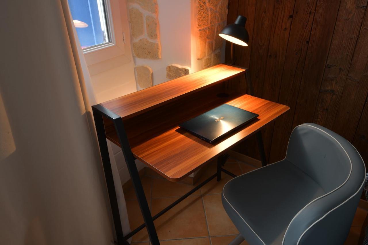 Aux 4 Logis Appart-Hotel - Studio Le City - Petit Dejeuner Inclus 1Ere Nuit Foix Luaran gambar